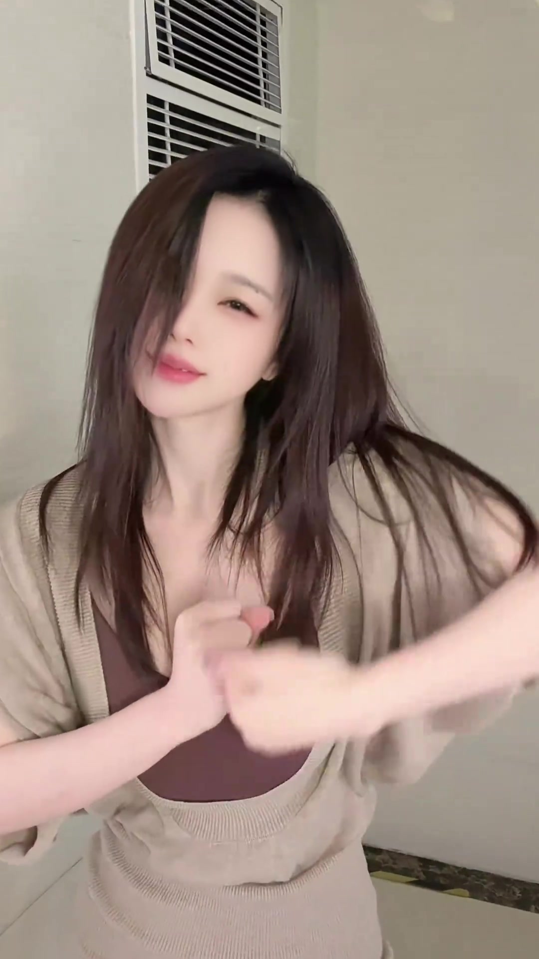 谈球吧体育app官网妖精 快收了神通吧！《黑神话》萍萍演员超燃热舞：媚眼如丝