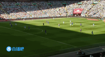 谈球吧体育官网入口你早该下去了😡瓜帅赛后对亨德森指指点点，两人起口角