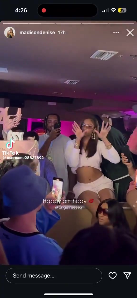 谈球吧体育app官网💘以后四人约会？😳魔术前锋小卡特恋上WNBA火辣新星里斯？